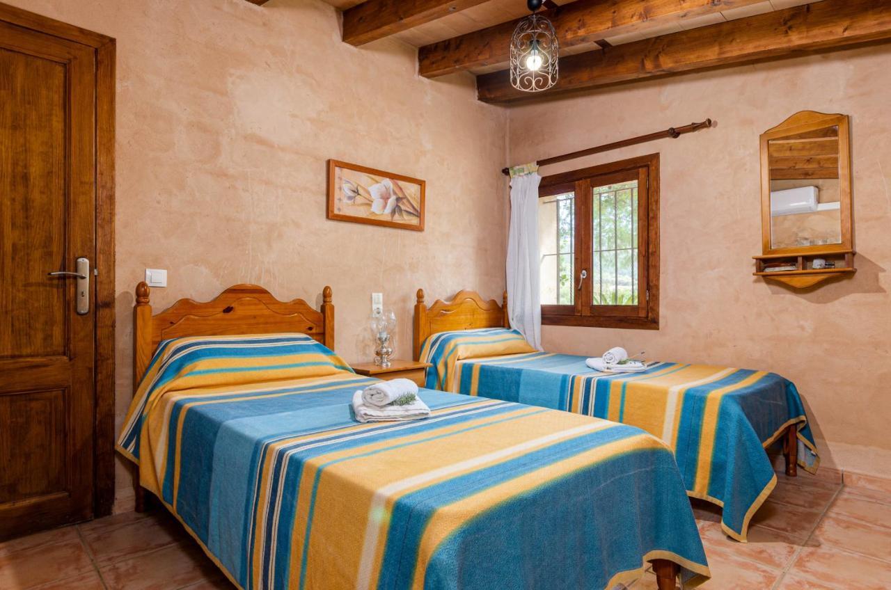 Yourhouse Cas Padri De *